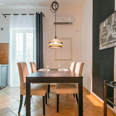 Ballaro Central Cozy Studio With Balcony Палермо Екстер'єр фото